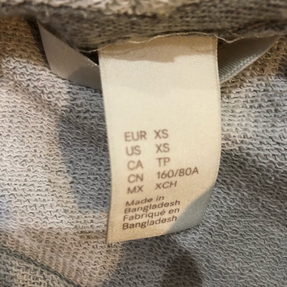 Floral Cropped Hoodie - Picture 3 of 3